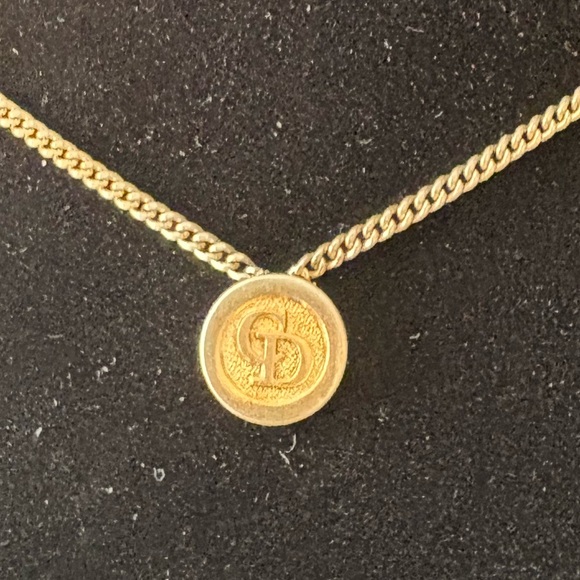 Christian Dior CD Gold Pendant Necklace - Picture 4 of 14